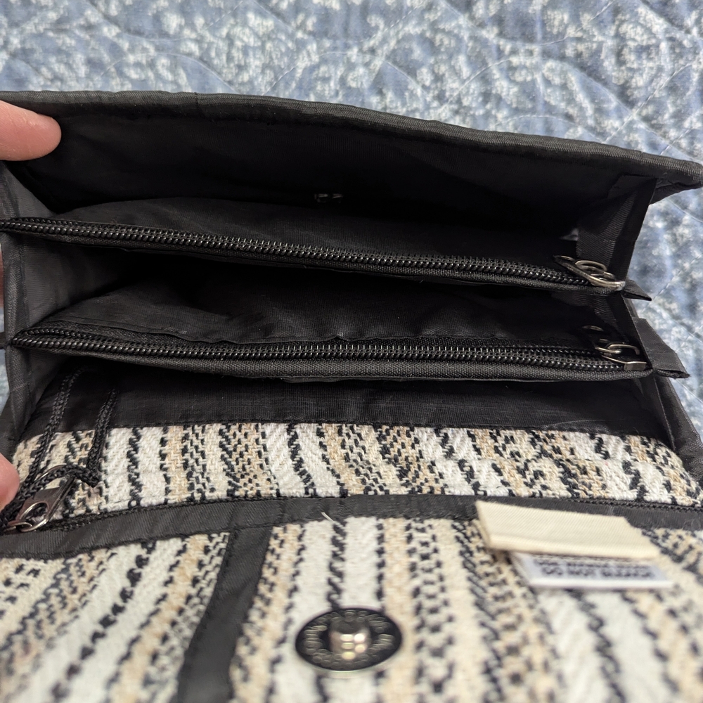 The Collection Royal Wallet - Picture 6 of 10